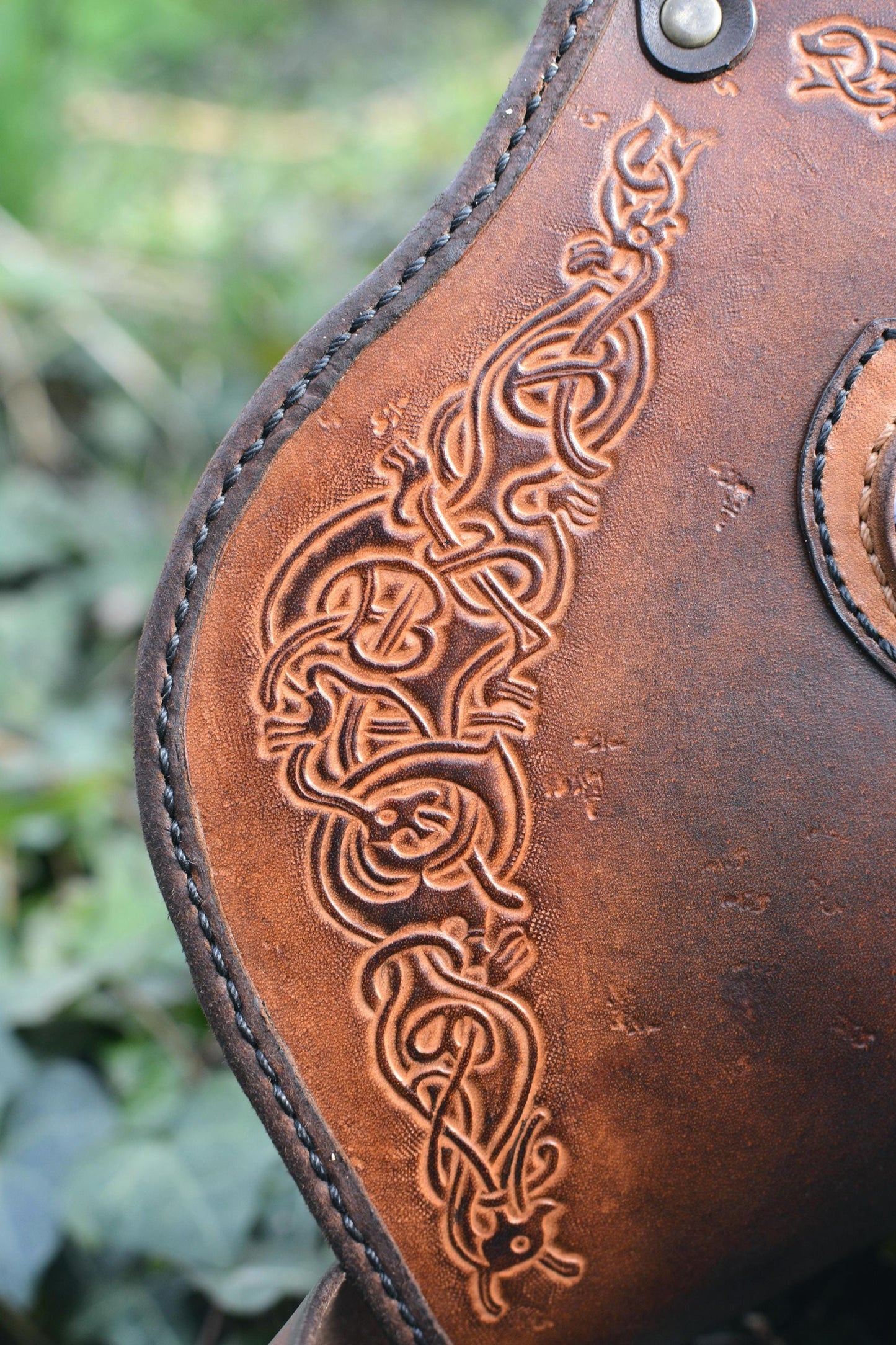 Sac en cuir repoussé "Oseberg" avec dragons vikings