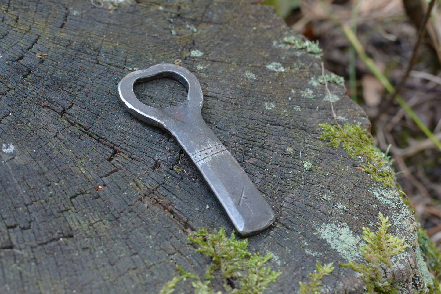 Décapsuleur forgé gravé n°2