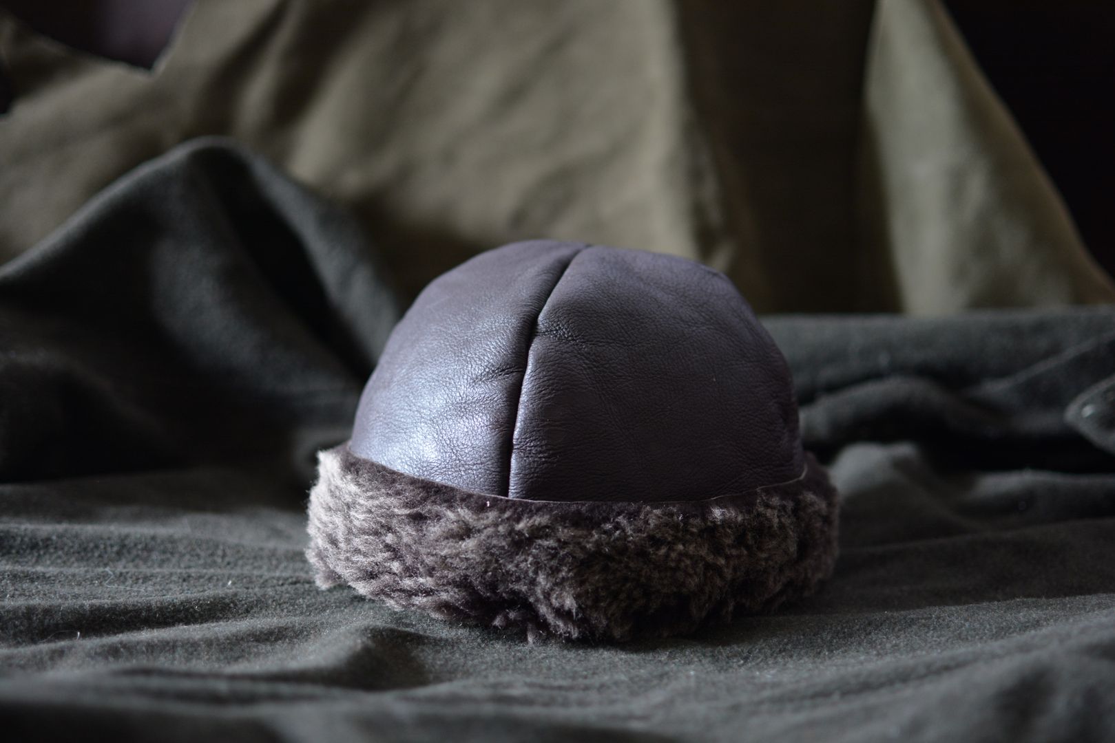 Bonnet artisanal en laine à motifs celtiques, vue de face