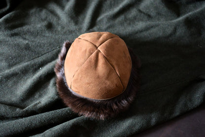 Ensemble bonnet & mitaines en peau de chèvre retournée (shearling)