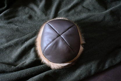 Bonnet en peau de chèvre retournée (shearling) – Taille S