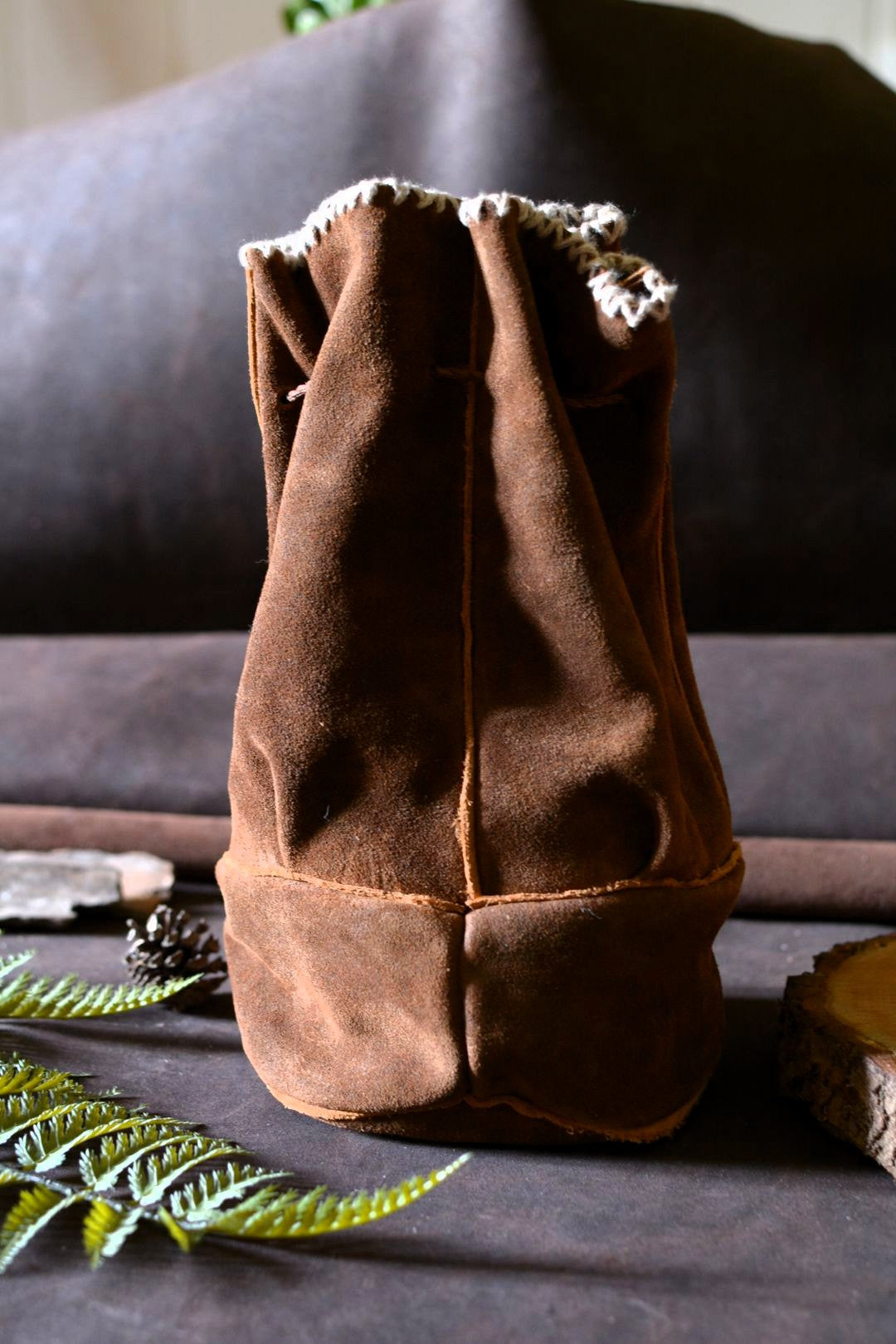 Petit sac cuir Forge Gardarson, vue de dos, fabrication artisanale française