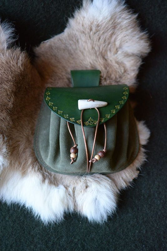 Aumônière feuillage cuir & bois de cerf