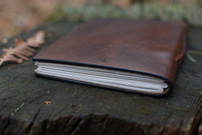 Carnet en cuir tannage végétal vue de dos - Amrod & Gardarson