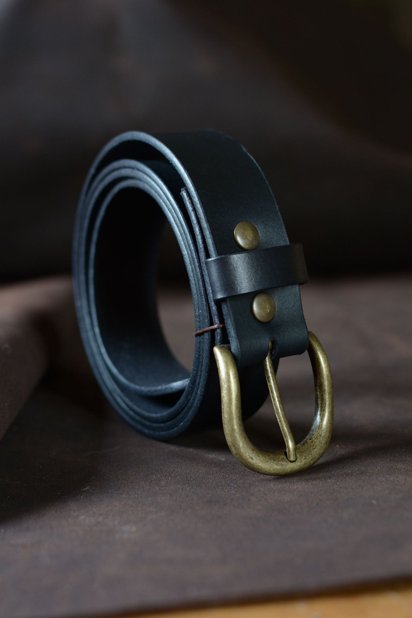 Ceinture classique noire (boucle ovale)