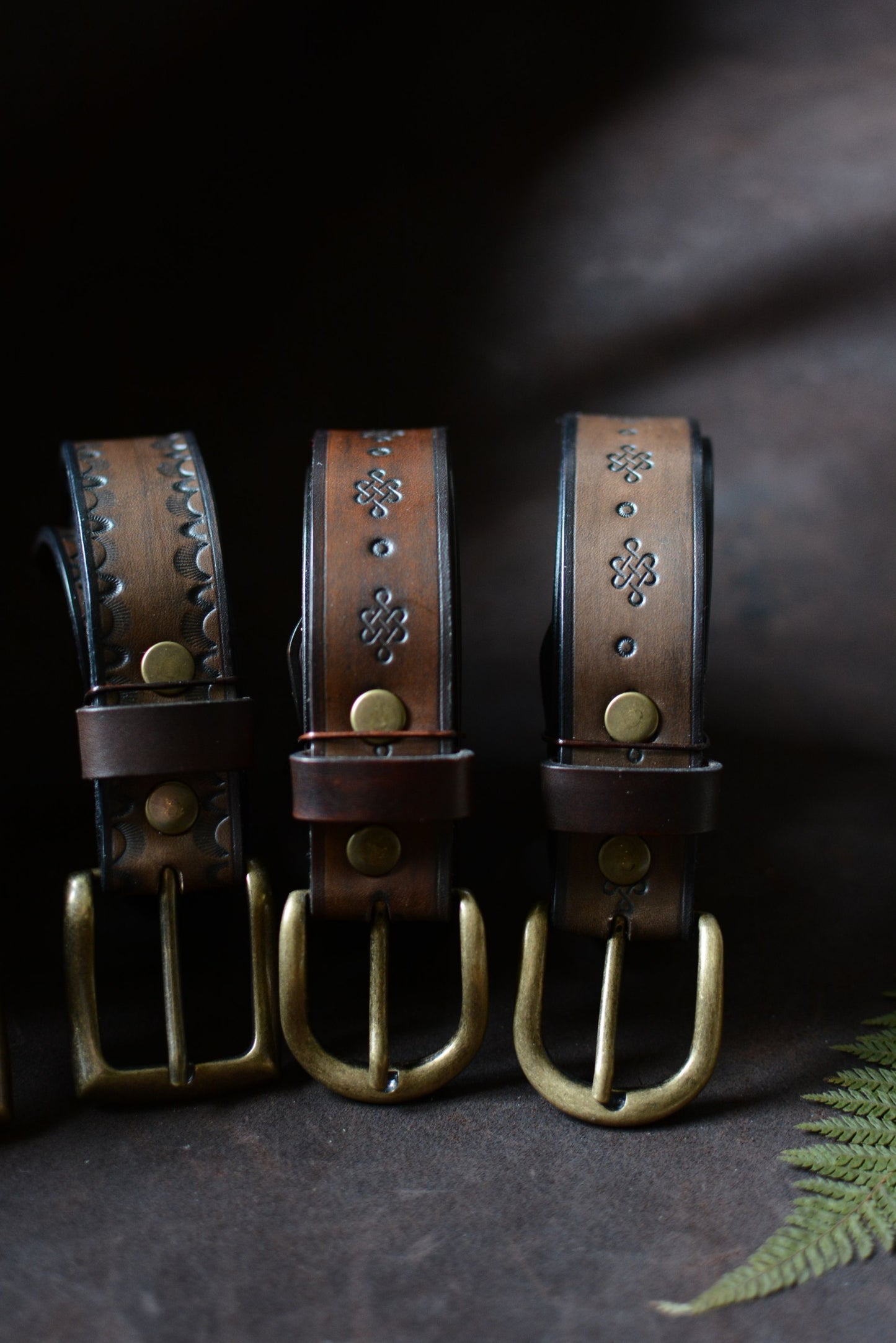 Ceinture folk marron foncé et noir - Motif mongol