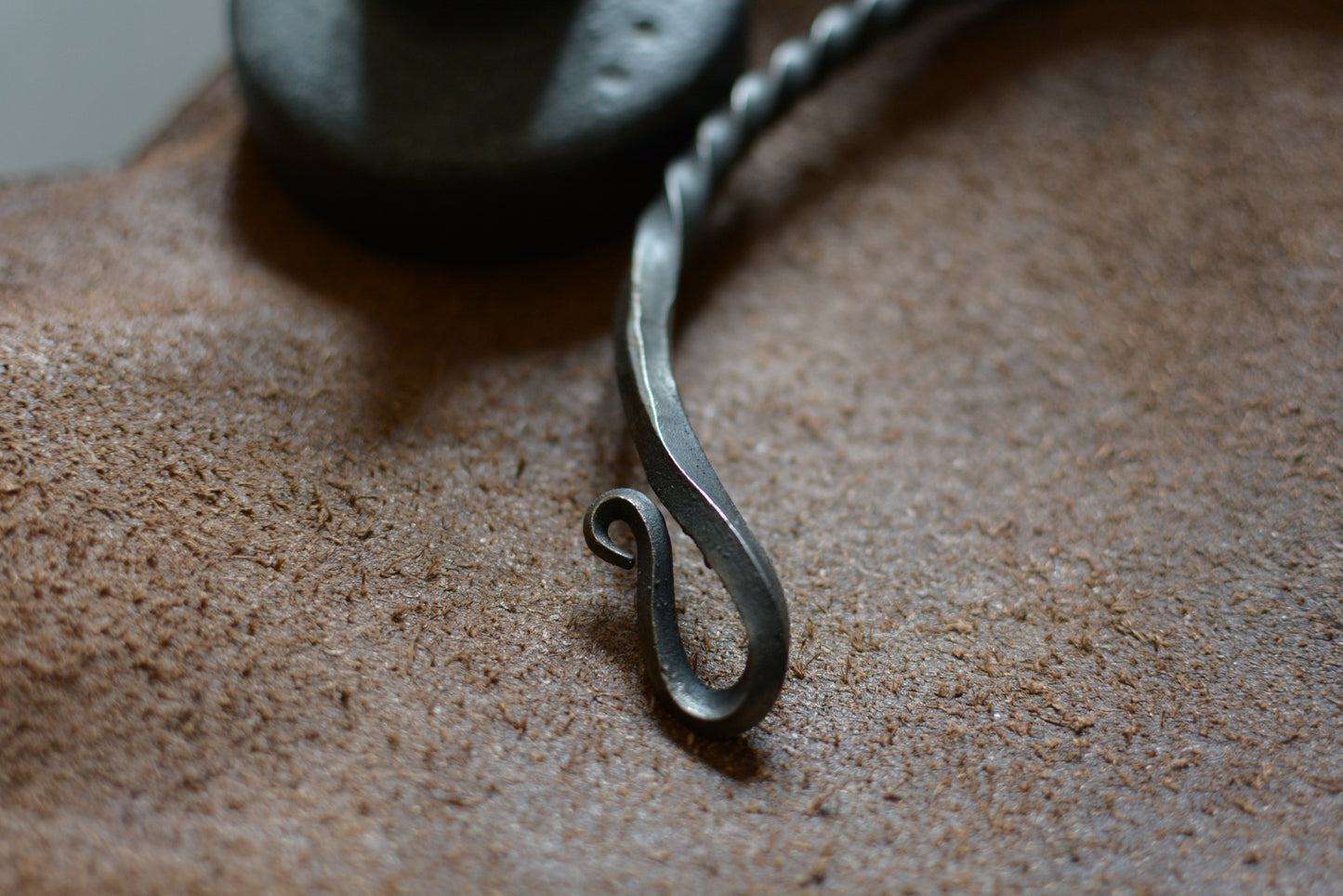 Collier torque en fer forgé