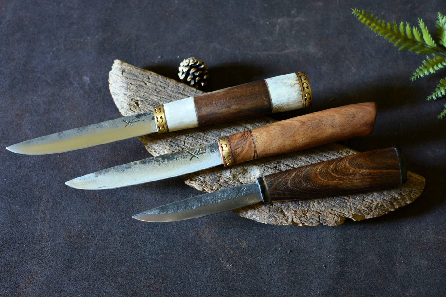Collection couteaux forgés artisanaux – Forge Gardarson, pièces uniques