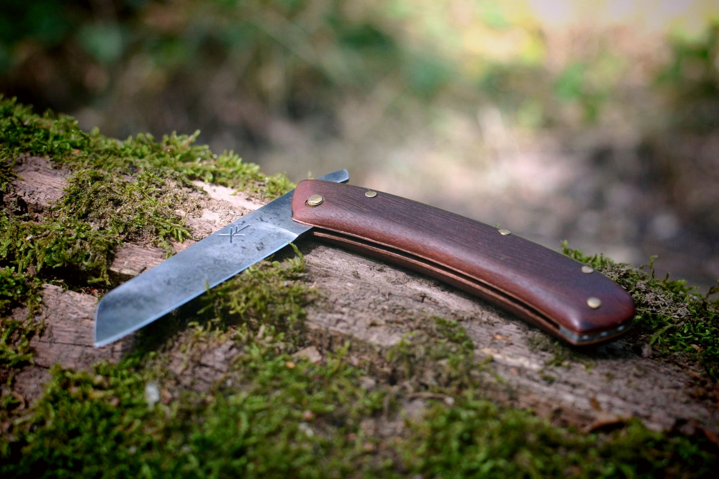 L'Andégave - Couteau pliant en acajou