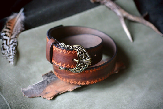 Ceinture feuillage & boucle celtique