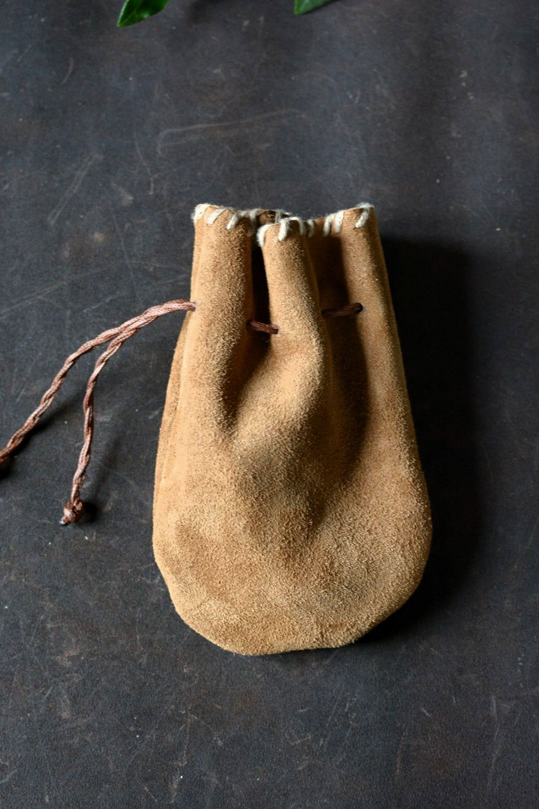 Bourse en cuir artisanale 14 x 9,5 cm – rangement kit briquet à percussion n°5