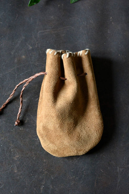 Bourse en cuir artisanale 14 x 9,5 cm – rangement kit briquet à percussion n°5