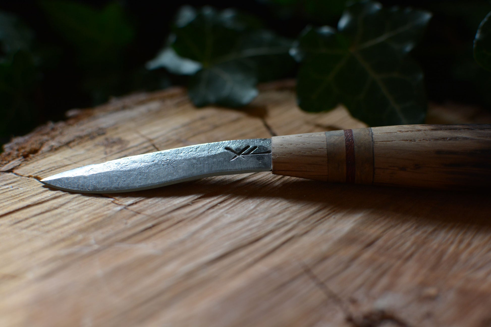 Détail de la lame et poinçon du forgeron